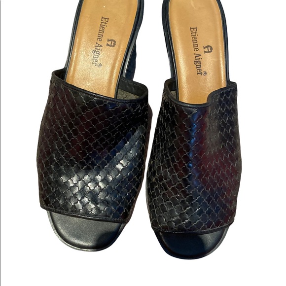 Etienne Aigner leather platform sandals - Picture 2 of 6